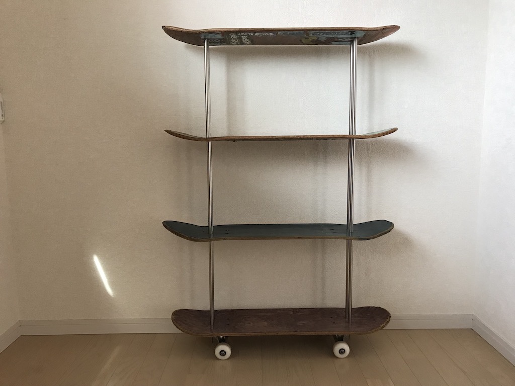 スケートボードの棚 skateboard shelf